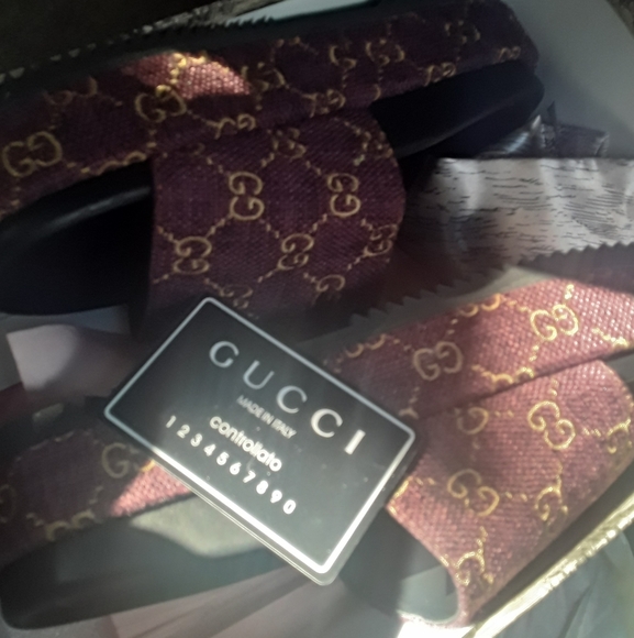 Gucci - Picture 1 of 3